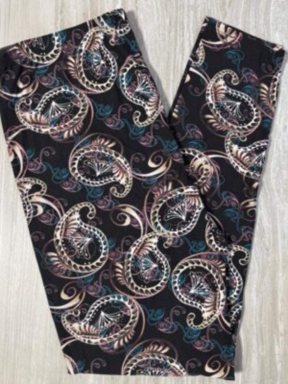 "Paisley" LNC Womens Full Length Buttery Soft Leggings Size 3x-5x